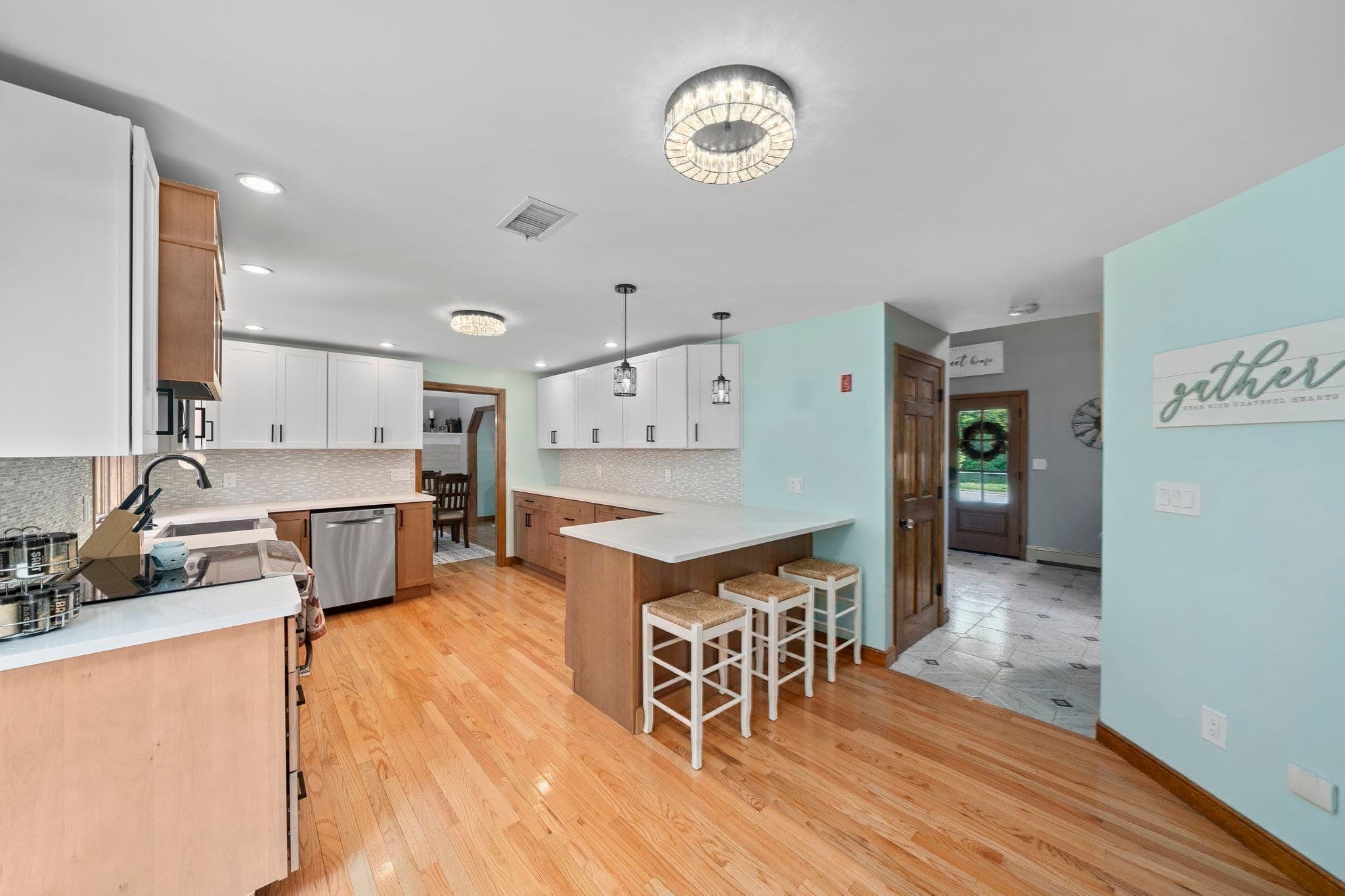 Single Family Residence at 210 Boxwood Ln, Bridgewater MA 02324, Bridgewater, photo 12 of 42