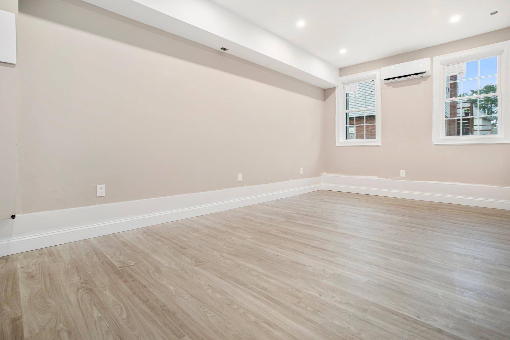 Condominium at 661 Washington Aveue # 2, Revere MA 02151, Revere, photo 8 of 27
