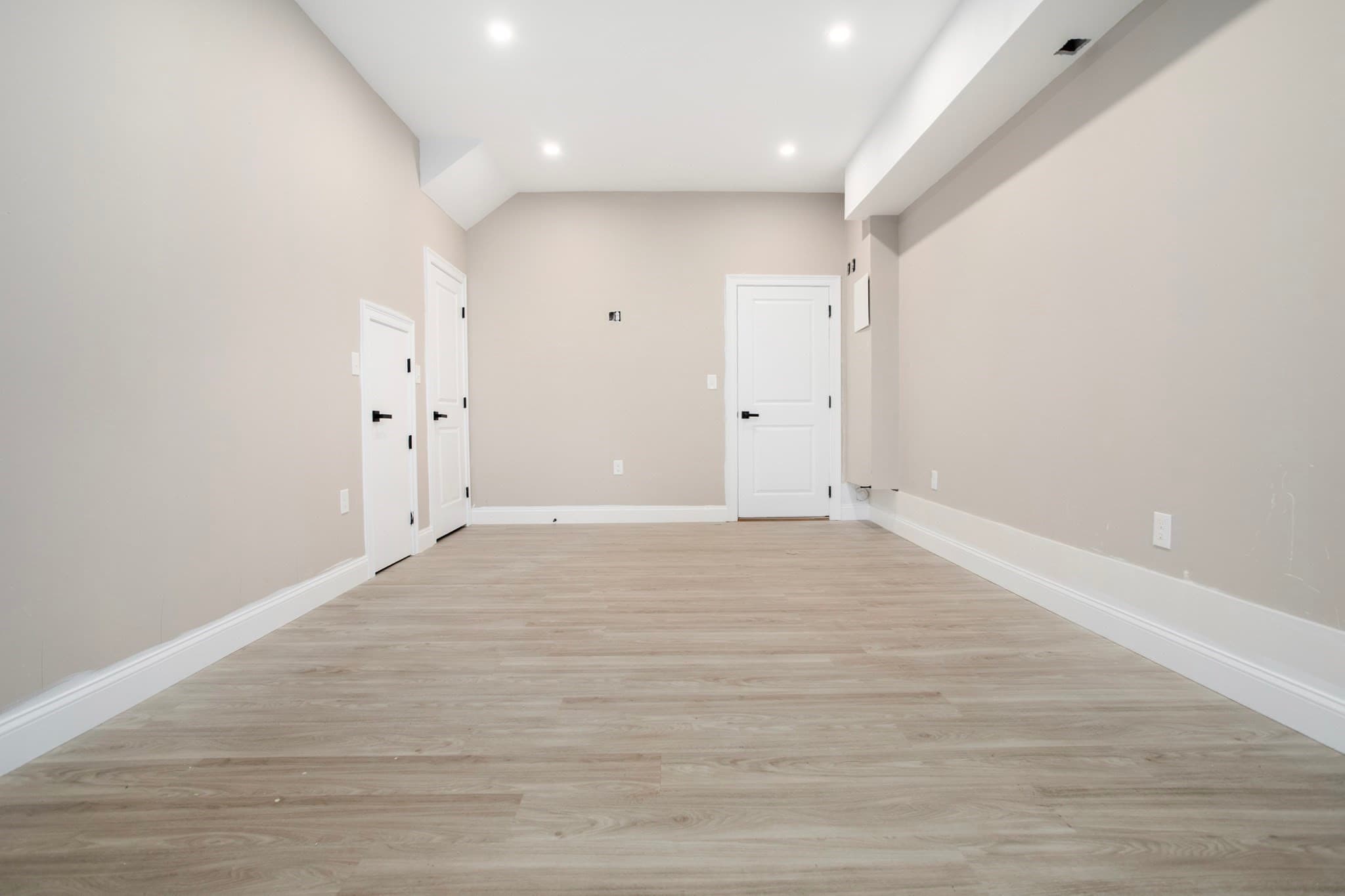 Condominium at 661 Washington Aveue # 2, Revere MA 02151, Revere, photo 21 of 27