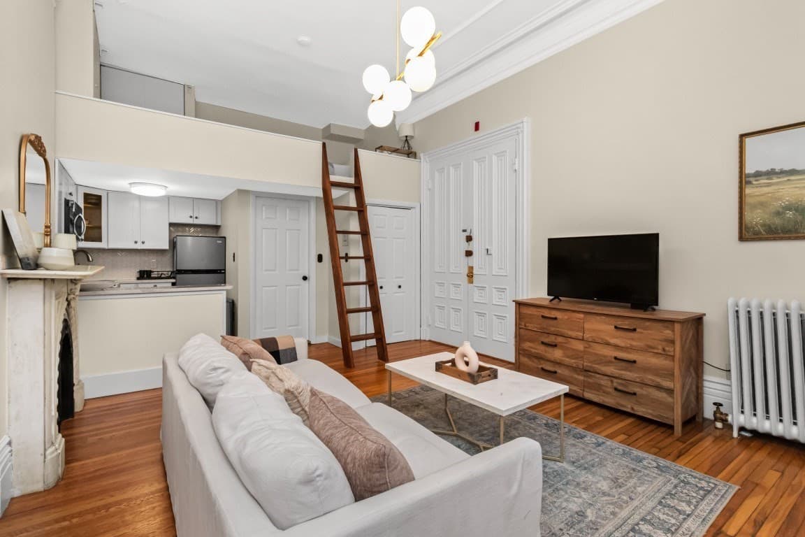 Condominium at 656 Tremont St # 2, Boston MA 02118, photo 4 of 18