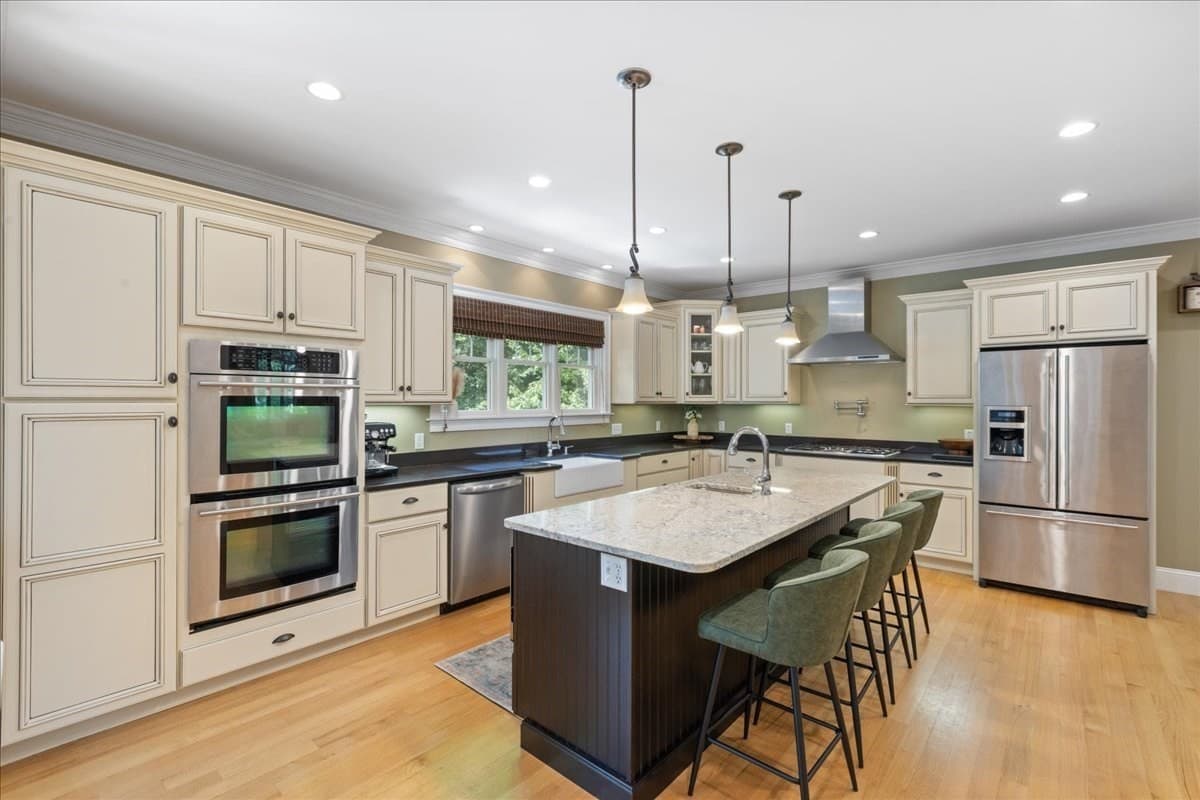 Single Family Residence at 137 Garland Dr, Pelham NH 03076, Pelham, photo 2 of 42