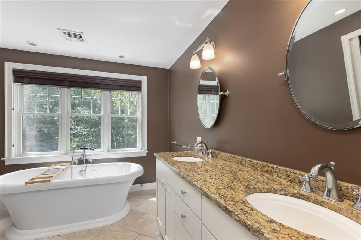 Single Family Residence at 137 Garland Dr, Pelham NH 03076, Pelham, photo 22 of 42