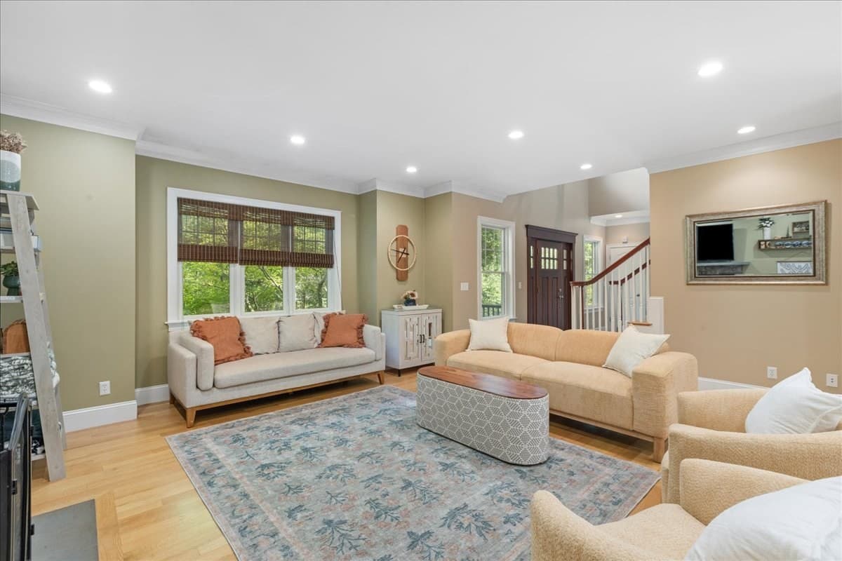 Single Family Residence at 137 Garland Dr, Pelham NH 03076, Pelham, photo 11 of 42