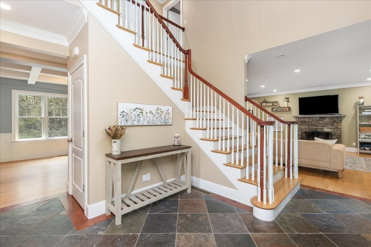 Single Family Residence at 137 Garland Dr, Pelham NH 03076, Pelham, photo 19 of 42
