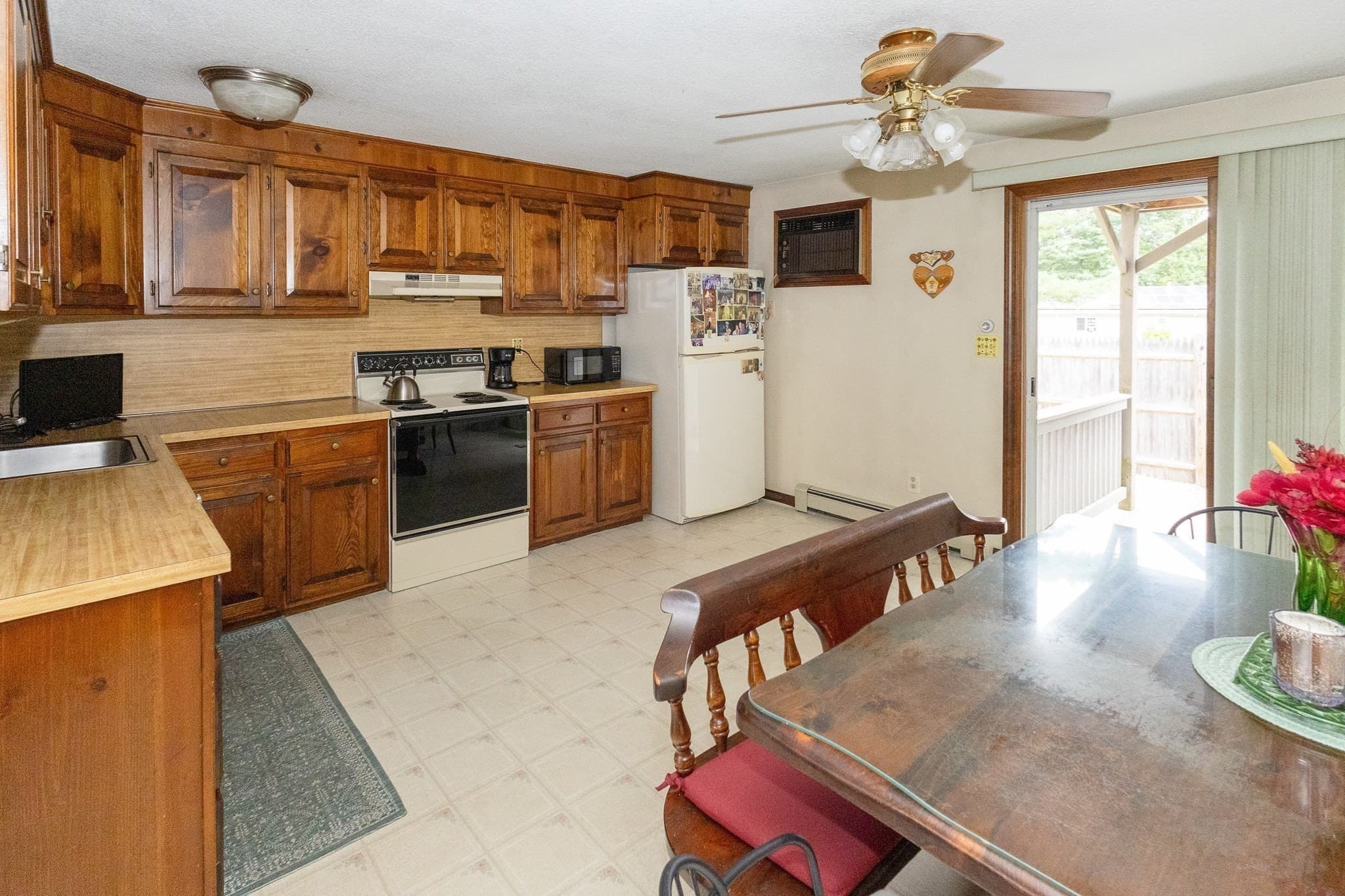 Condominium at 6 Robins St. # 6, East Bridgewater MA 02333, East Bridgewater, photo 6 of 19