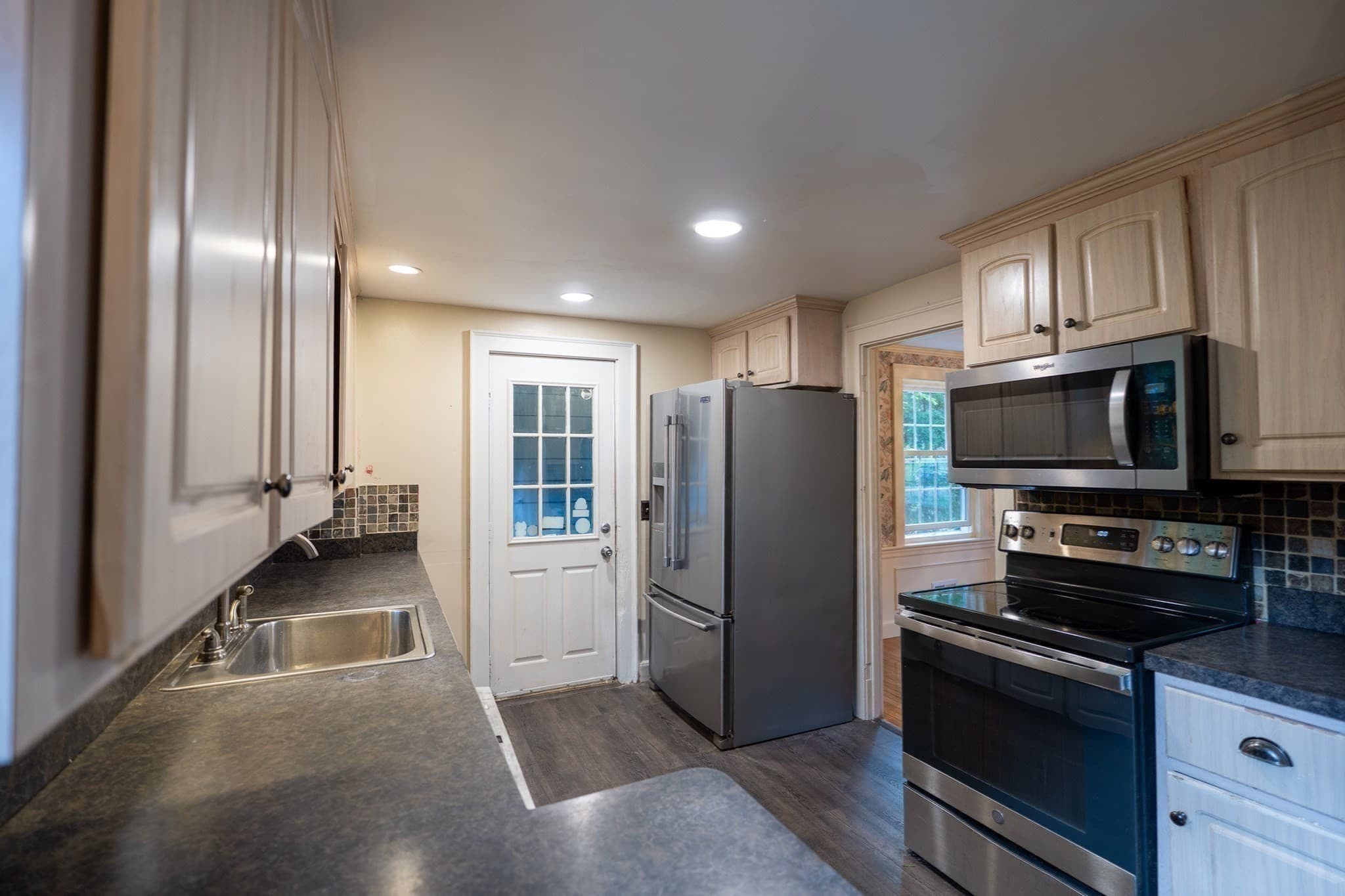 Single Family Residence at 11 Homestead Road, Lynnfield MA 01940, Lynnfield, photo 9 of 22