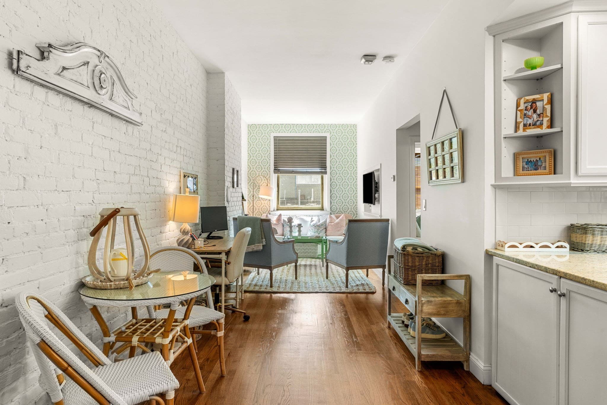 198 Saint Botolph St # 9, Boston MA 02115