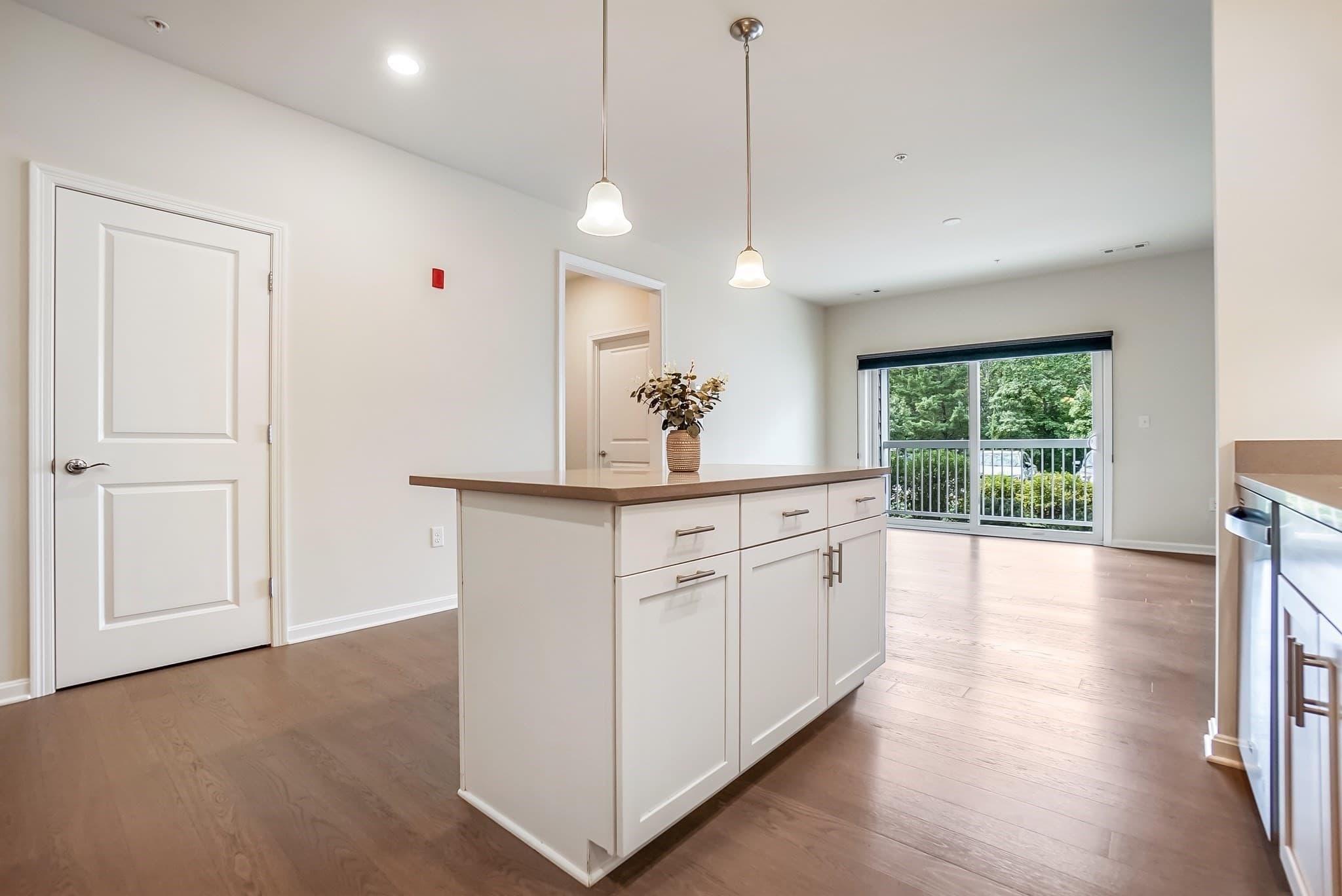 Condominium at 1102 Pennington Drive # 1102, Walpole MA 02081, Walpole, photo 7 of 38