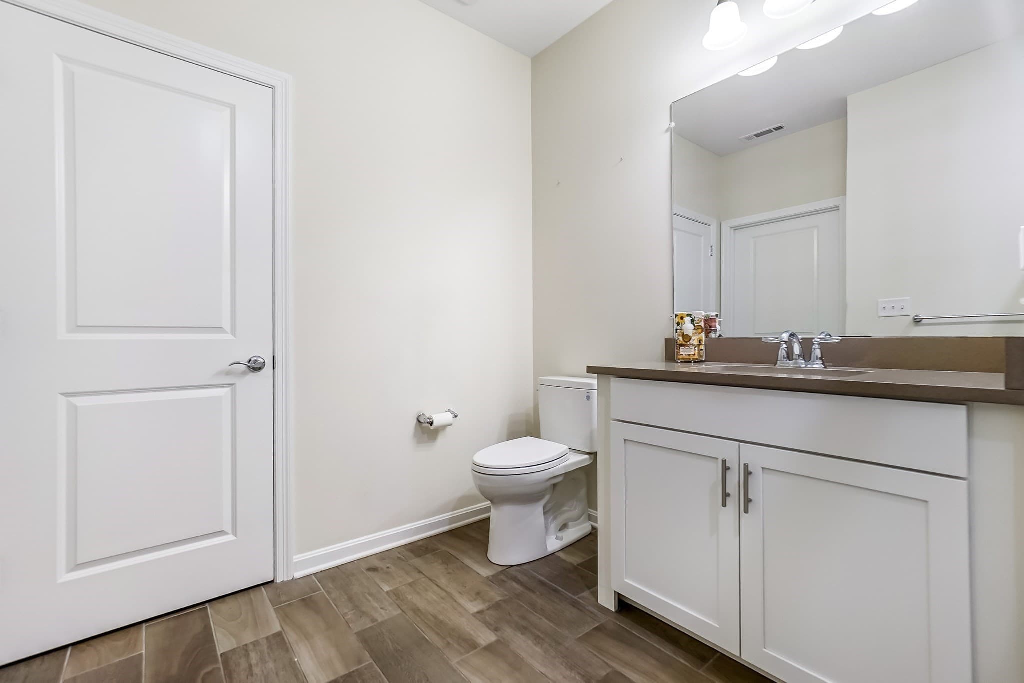 Condominium at 1102 Pennington Drive # 1102, Walpole MA 02081, Walpole, photo 19 of 38