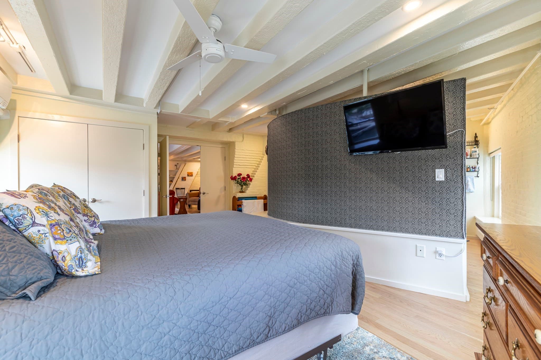 Condominium at 33 Commercial Wharf # 42, Boston MA 02110, photo 14 of 29