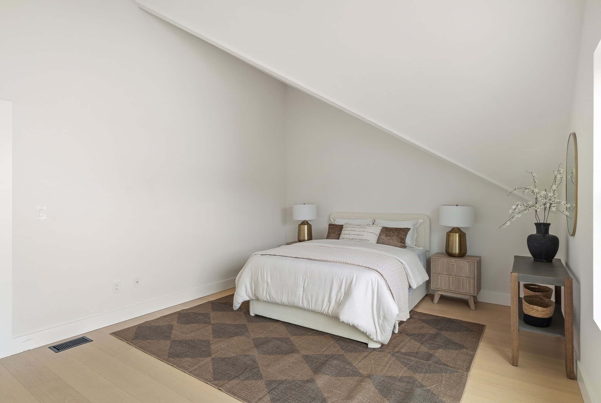 Single Family Residence at 60 Franklin St # 3, Somerville MA 02145, Somerville, photo 17 of 32
