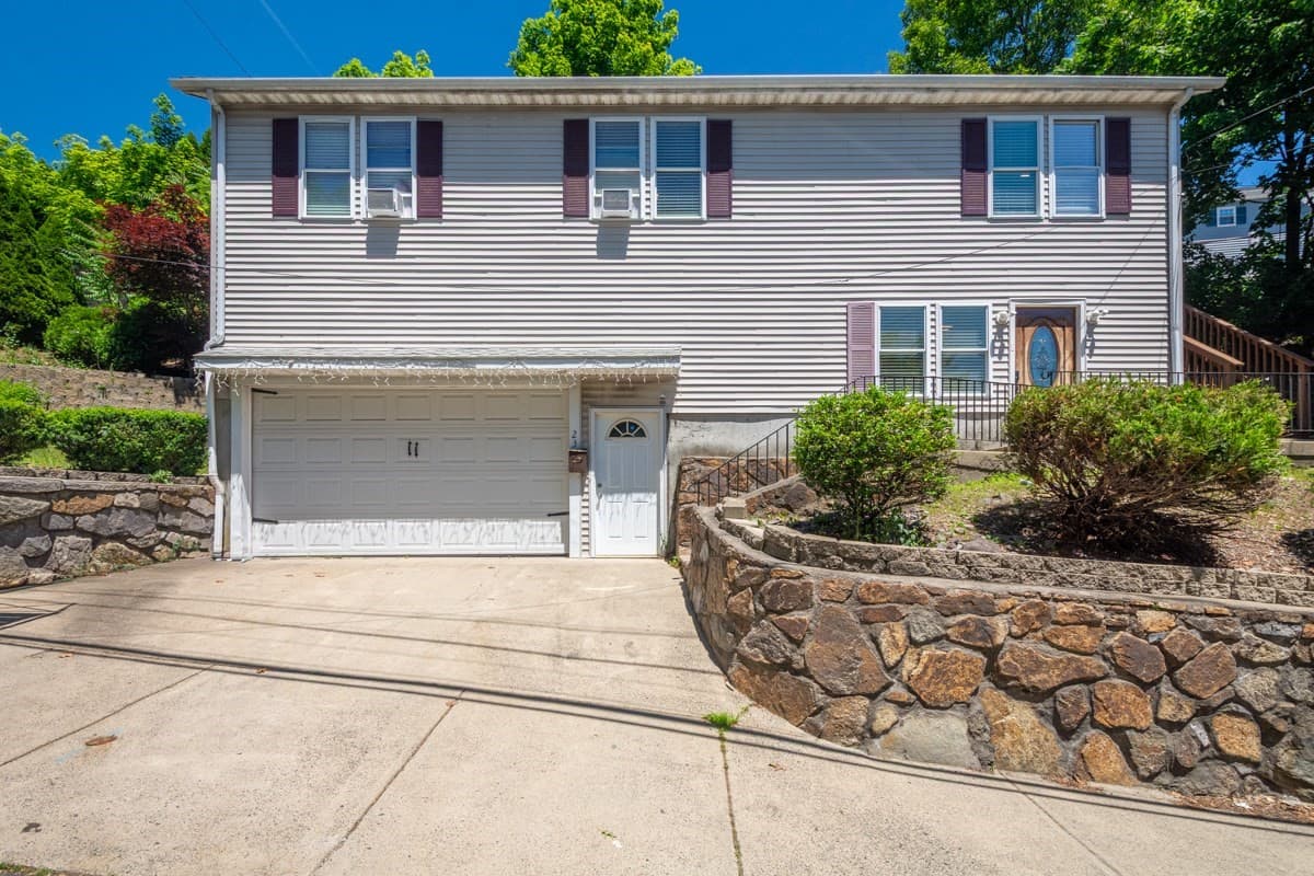 23 Lovers Leap Ave, Lynn MA 01904