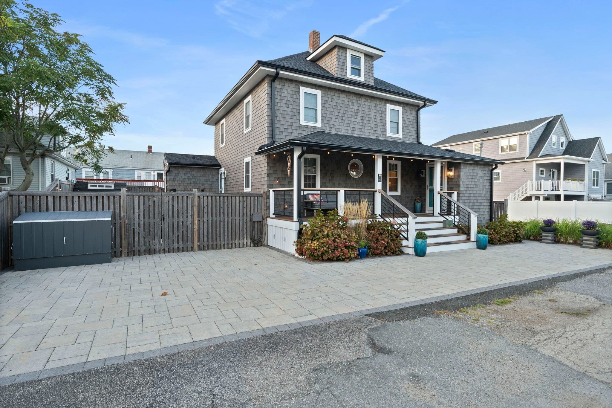 Single Family Residence at 3 Lincoln St, Hull MA 02045, Hull, photo 2 of 42