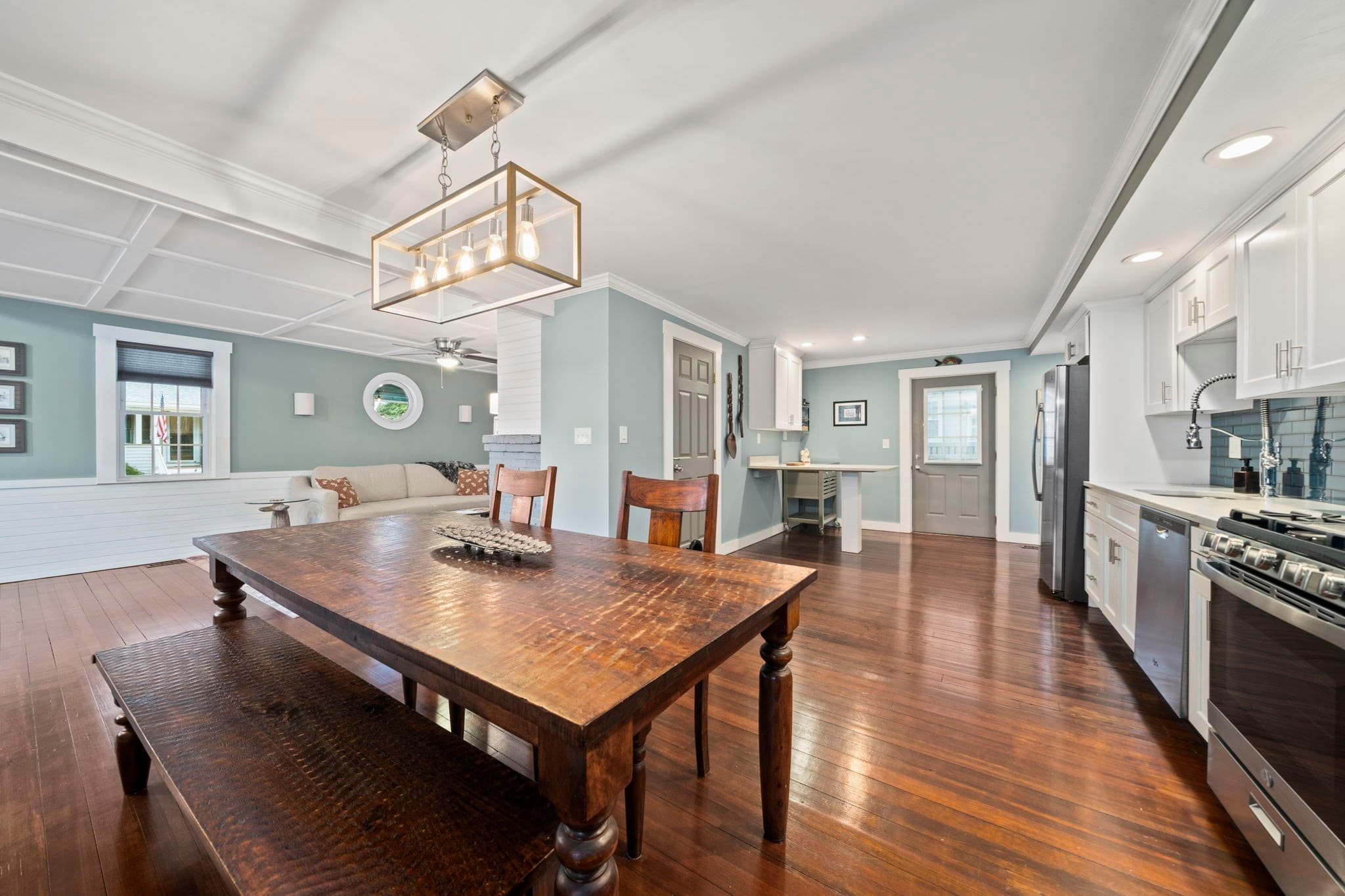 Single Family Residence at 3 Lincoln St, Hull MA 02045, Hull, photo 8 of 42