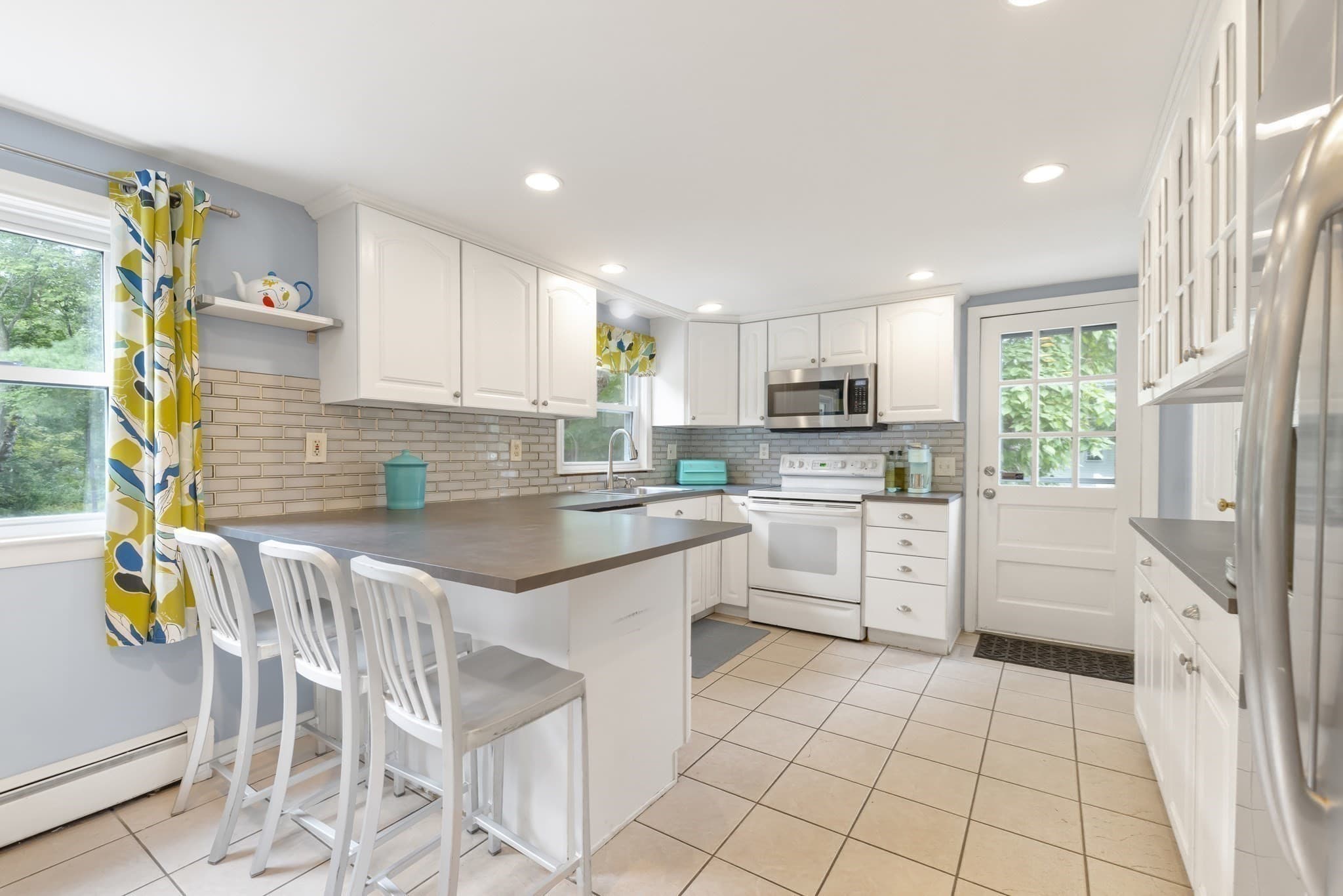 Single Family Residence at 23 Leach Ln, Natick MA 01760, Natick, photo 12 of 34