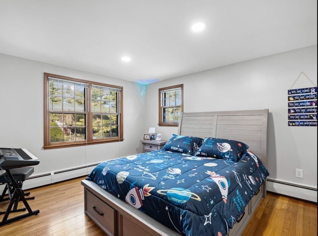 Single Family Residence at 38 Fort Sumter Dr, Holden MA 01520, Holden, photo 15 of 35