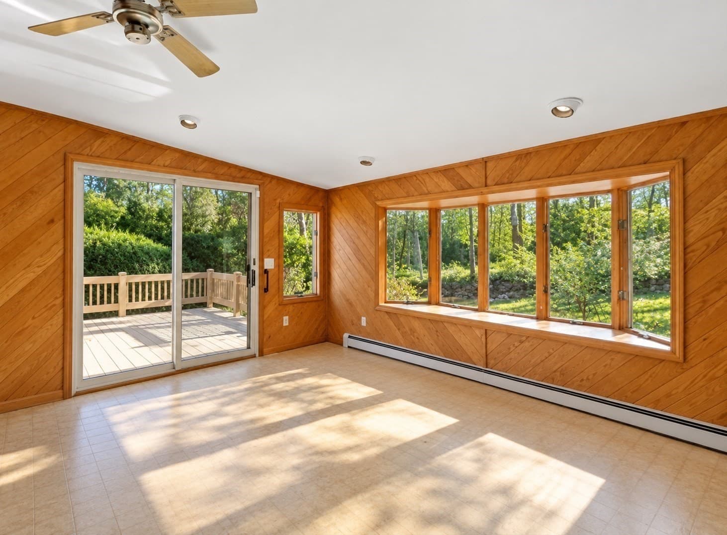 Single Family Residence at 38 Fort Sumter Dr, Holden MA 01520, Holden, photo 11 of 35