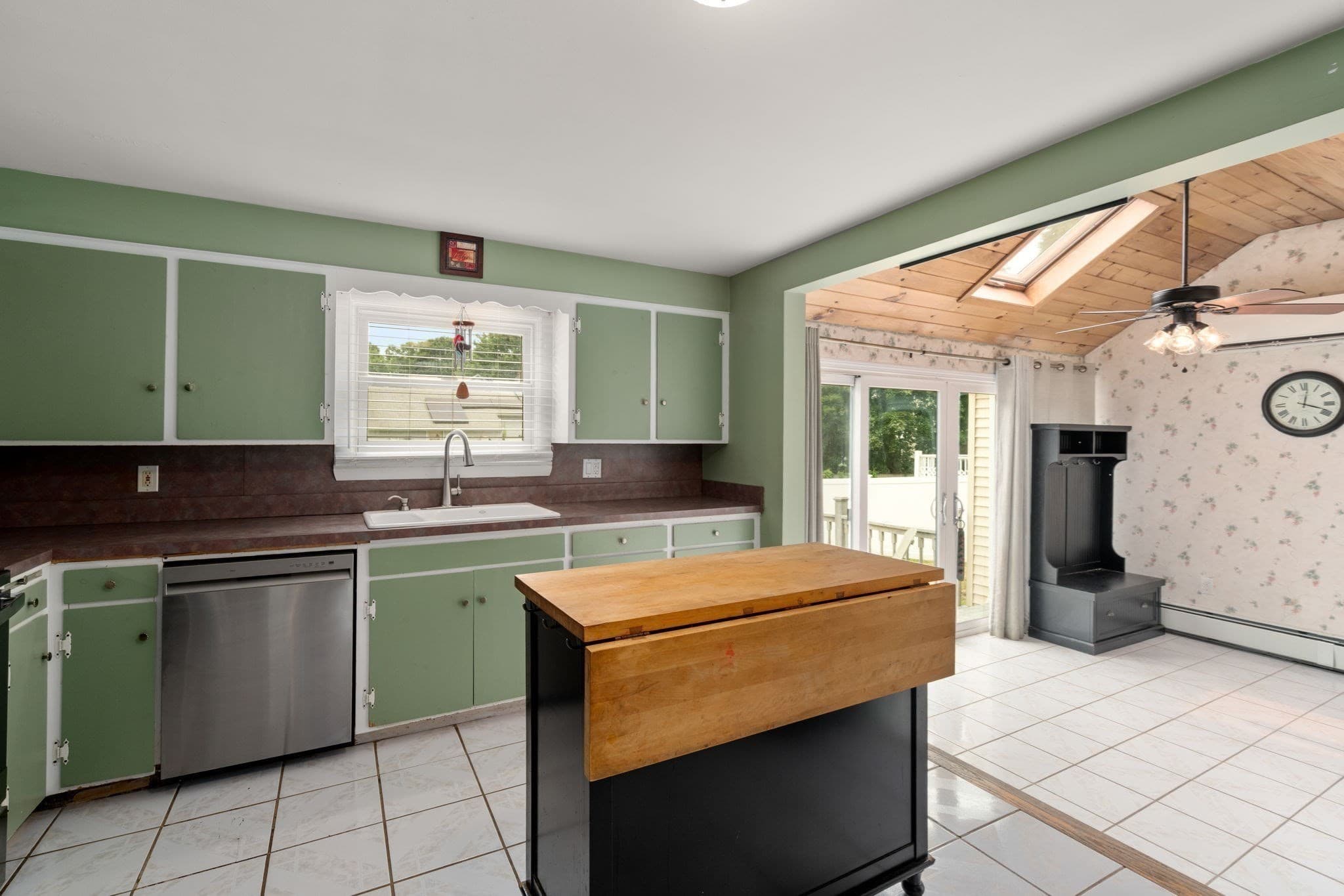 Single Family Residence at 25 Wilson Street, Beverly MA 01915, Beverly, photo 13 of 27