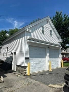 43 Pond St, Milford MA 01757