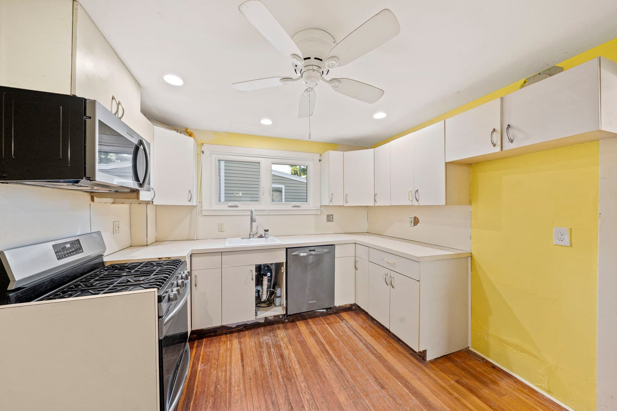 Single Family Residence at 168 Babcock St, Quincy MA 02169, Quincy, photo 6 of 41