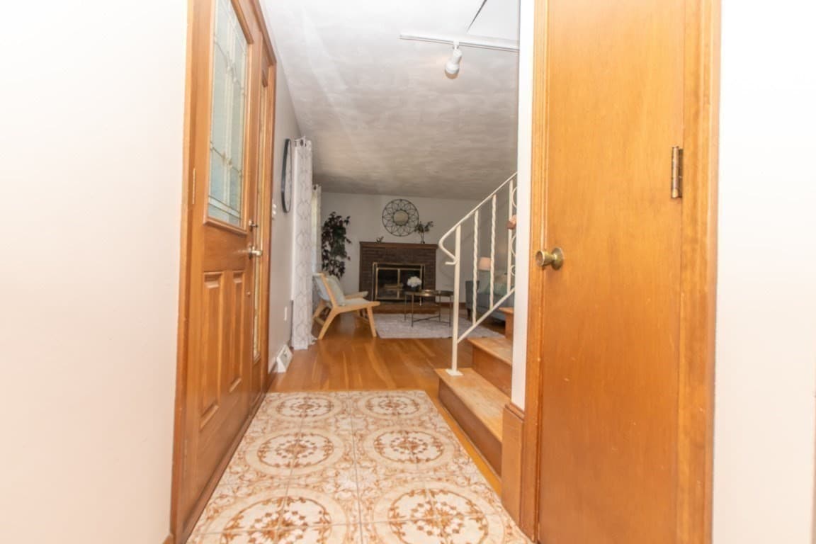 Single Family Residence at 15 Marrett Rd, Burlington MA 01803, Burlington, photo 4 of 34