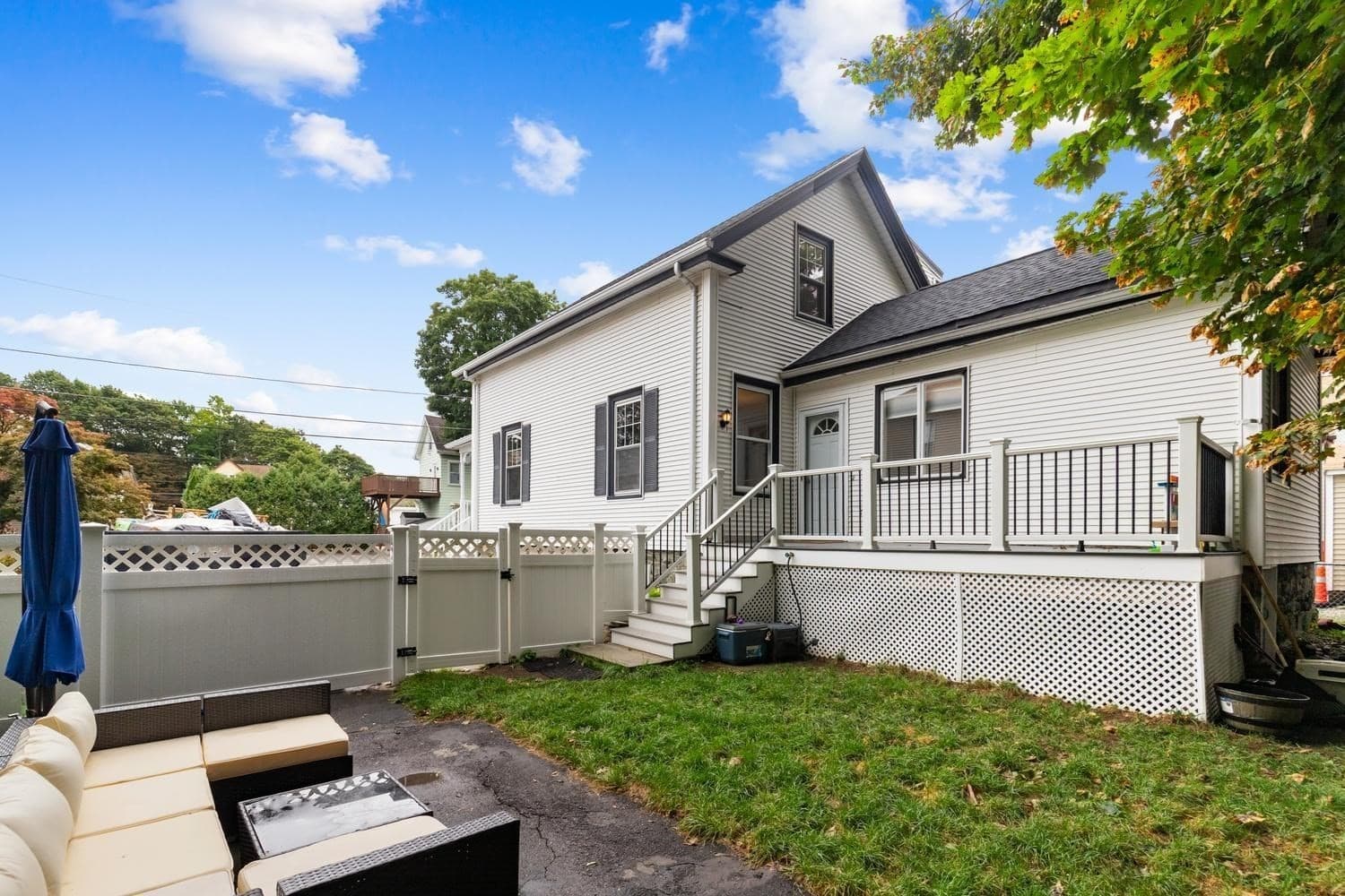 Single Family Residence at 8 Cliff St, Malden MA 02148, Malden, photo 5 of 36