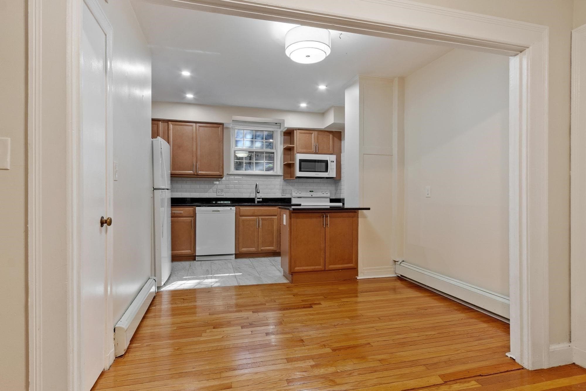Condominium at 159 St Paul Street # 1, Brookline MA 02446, Brookline, photo 4 of 36