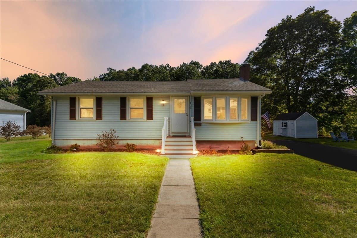 109 Lincoln Rd, Rockland MA 02370
