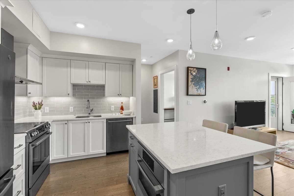 Condominium at 130 Broad Reach # 410, Weymouth MA 02091, Weymouth, photo 18 of 42