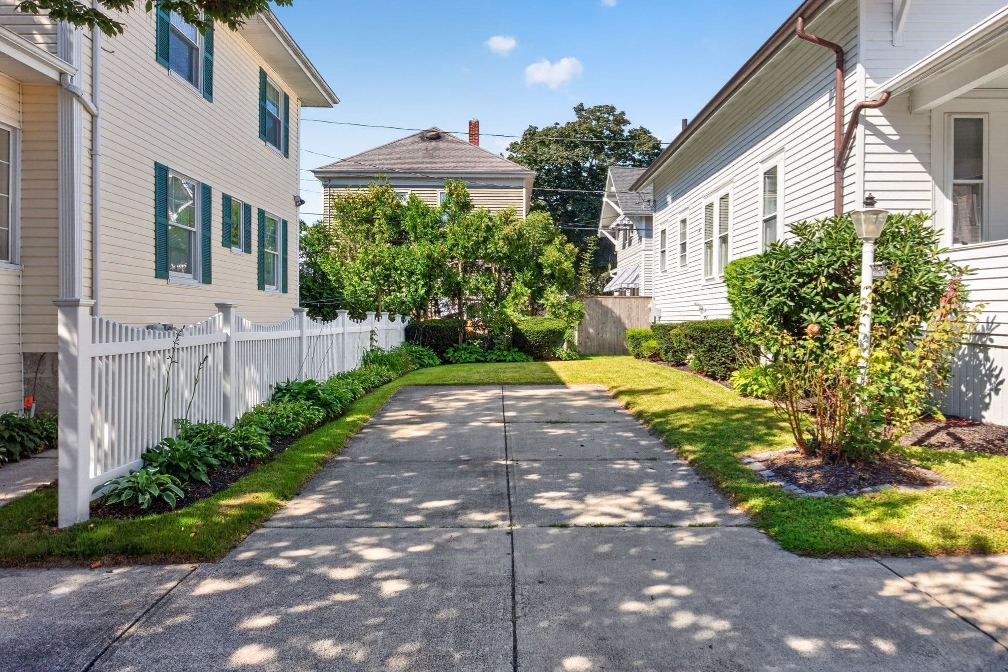 Single Family Residence at 39 Junior St, New Bedford MA 02740, New Bedford, photo 5 of 41