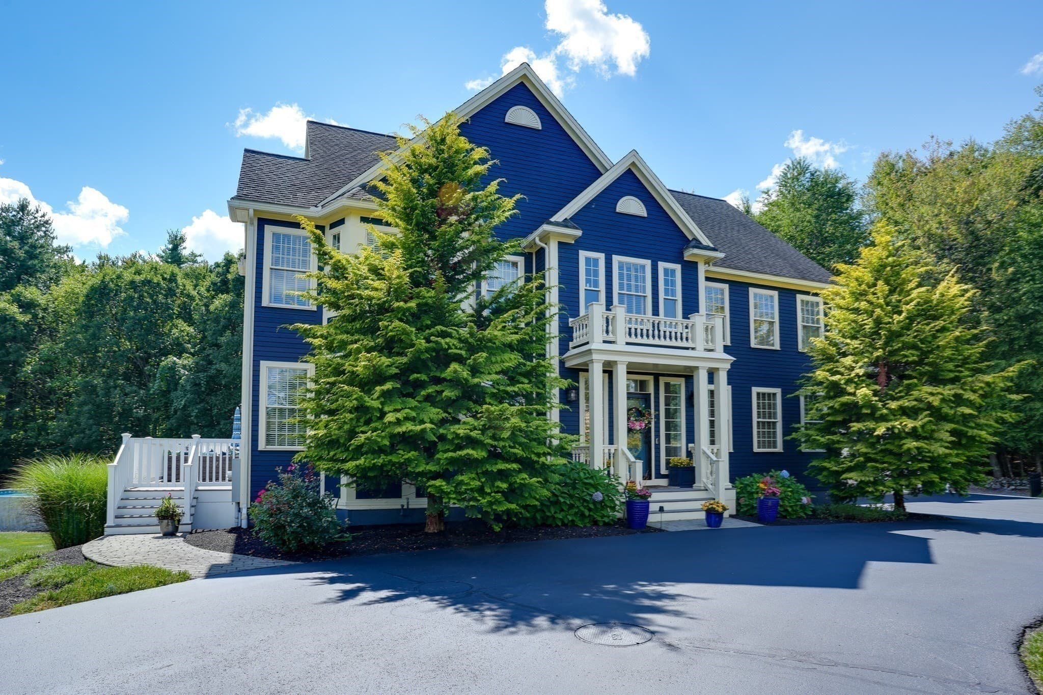 Single Family Residence at 110 Old Farm Rd, Lunenburg MA 01462, photo 3 of 42