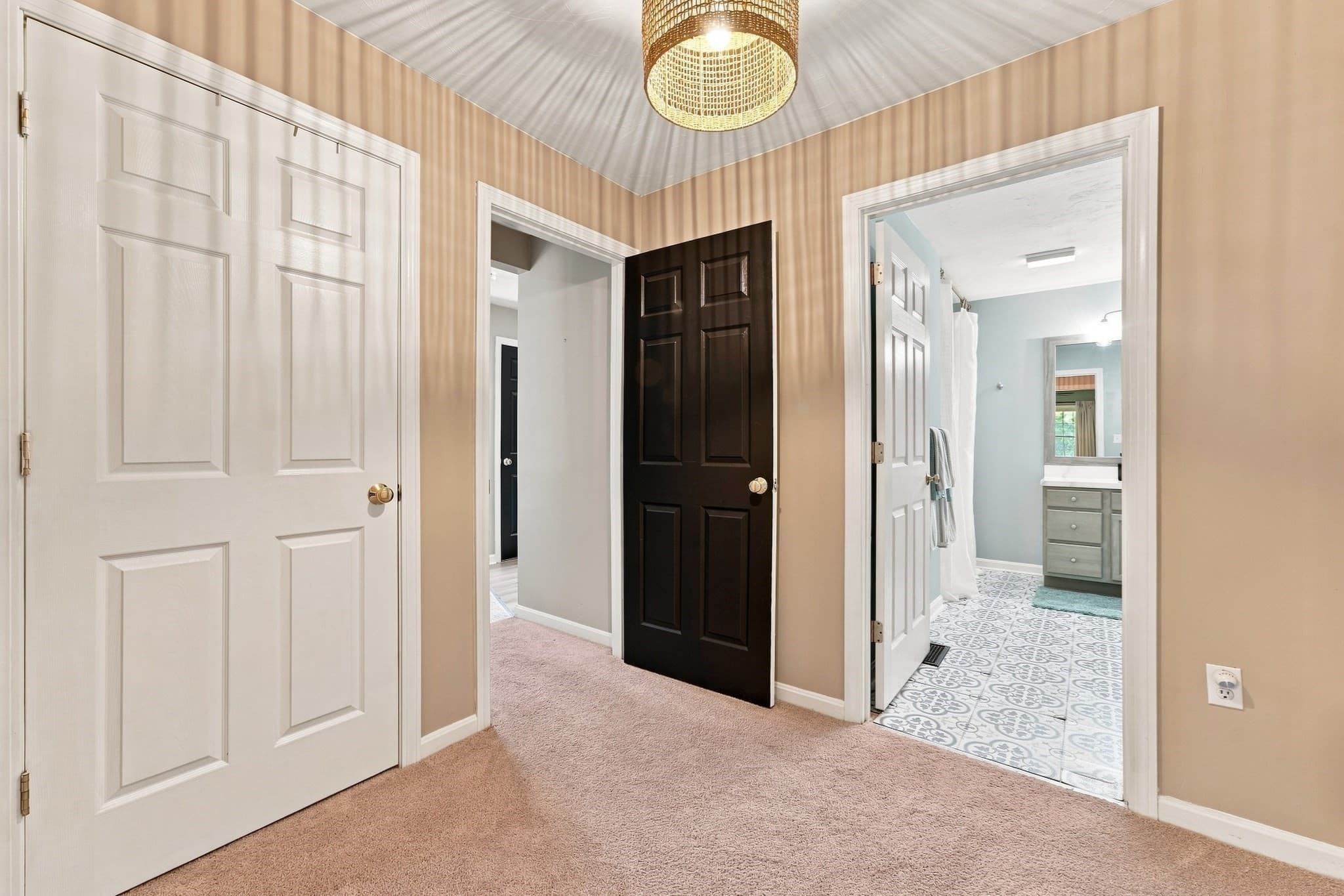 Condominium at 38 Maple Ter # 38, Plainville MA 02762, Plainville, photo 13 of 41
