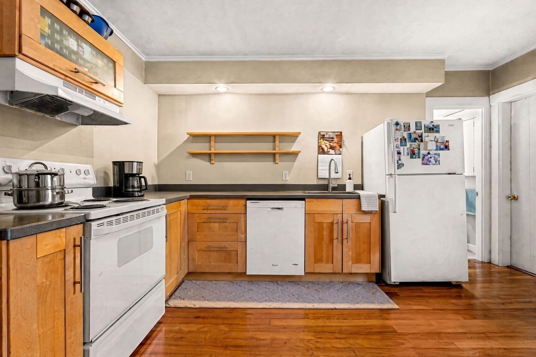 2 Family - 2 Units Up/Down at 32 Kirby St, Marlborough MA 01752, Marlborough, photo 8 of 35