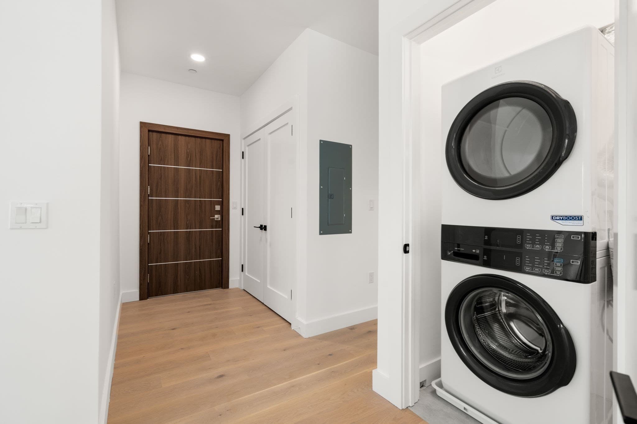 Condominium at 16 Stearns Rd # 108, Wellesley MA 02482, Wellesley, photo 12 of 12