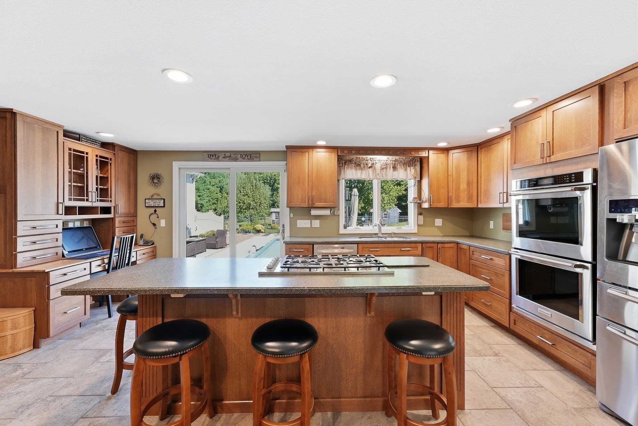 Single Family Residence at 80 Green Meadow Lane, West Springfield MA 01089, West Springfield, photo 7 of 41