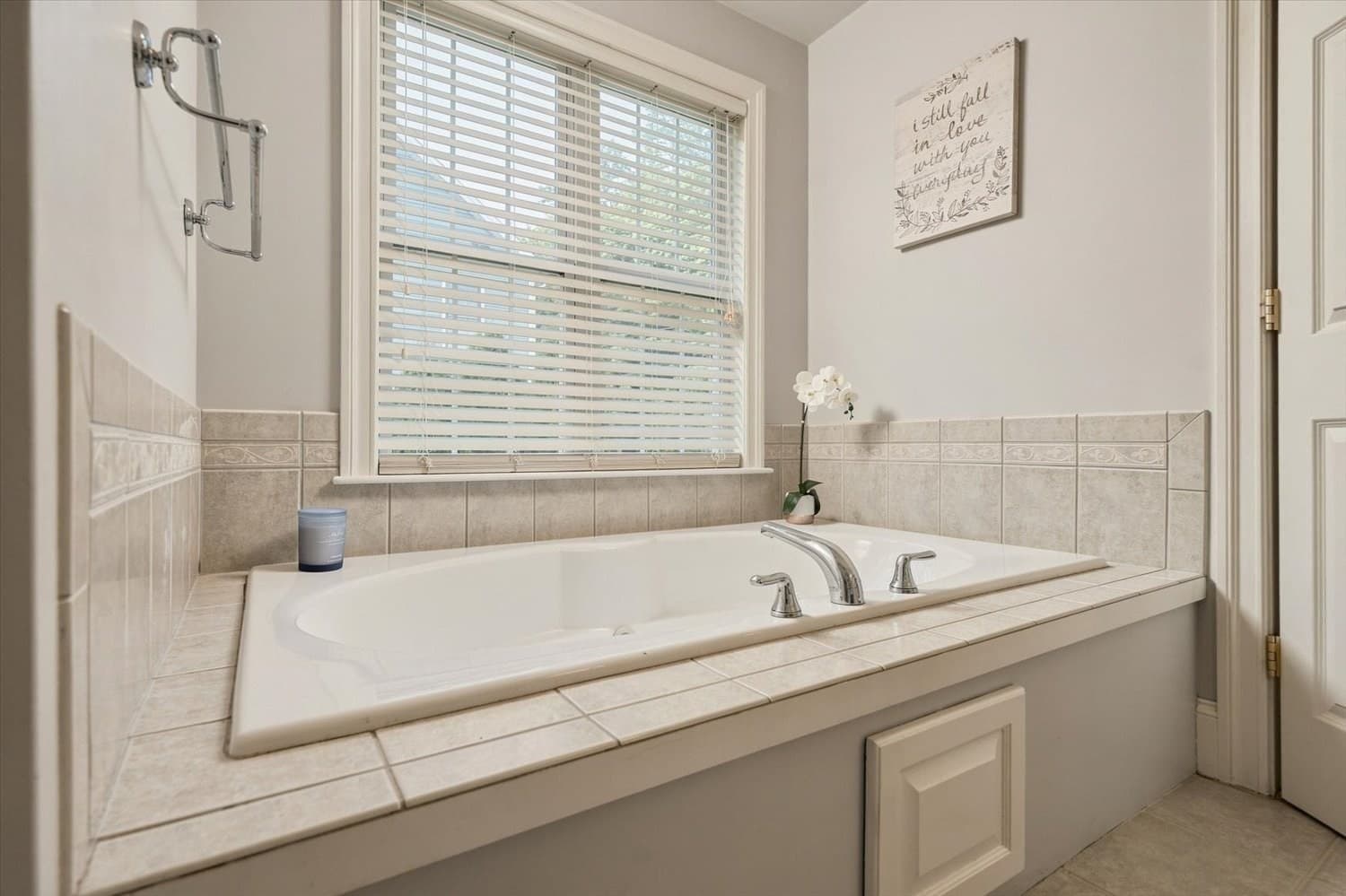Single Family Residence at 24 Monroe St, Amesbury MA 01913, Amesbury, photo 23 of 42