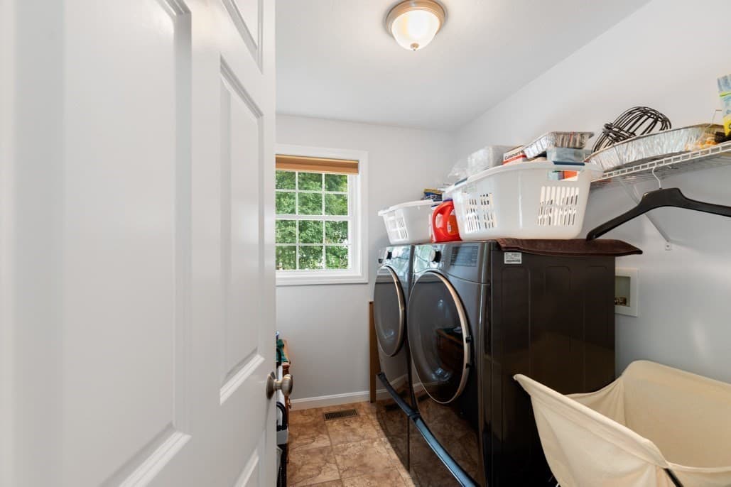Single Family Residence at 28 Glenside Ave, Billerica MA 01821, Billerica, photo 23 of 37