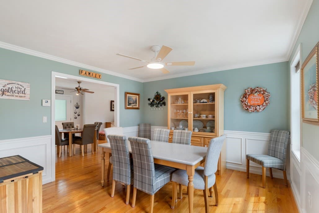 Single Family Residence at 28 Glenside Ave, Billerica MA 01821, Billerica, photo 6 of 37