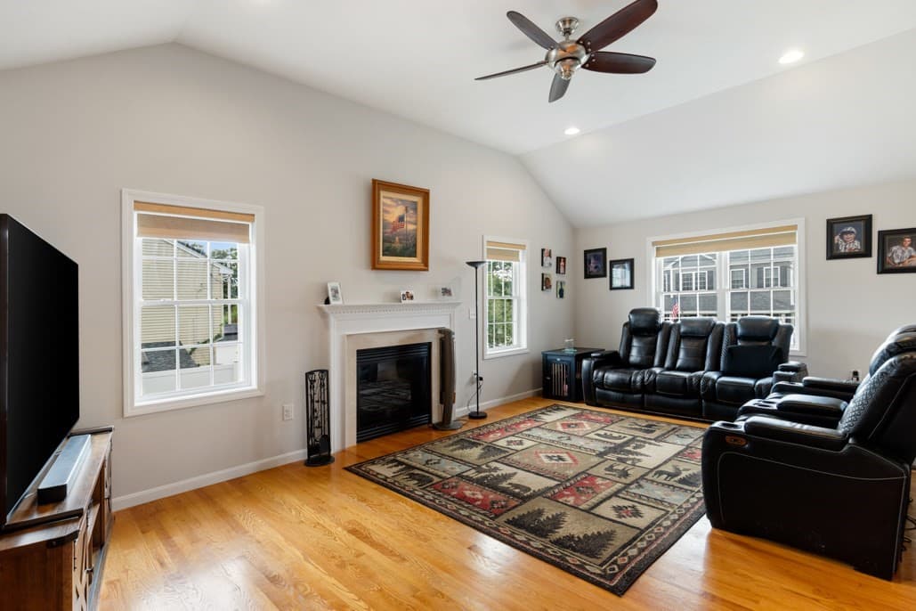 Single Family Residence at 28 Glenside Ave, Billerica MA 01821, Billerica, photo 16 of 37