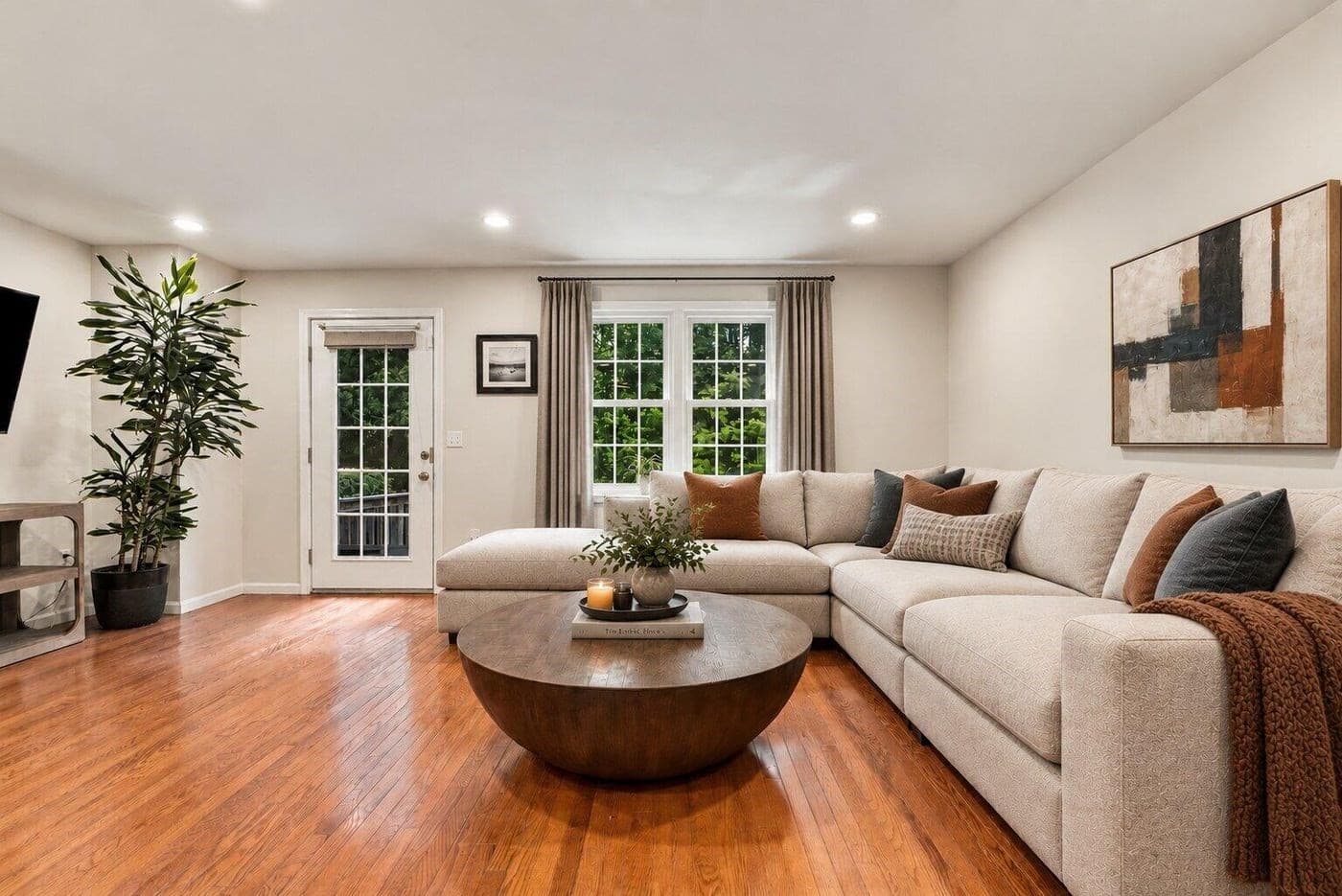 Condominium at 6 Waltham Dr # 6, Plainville MA 02762, Plainville, photo 2 of 23