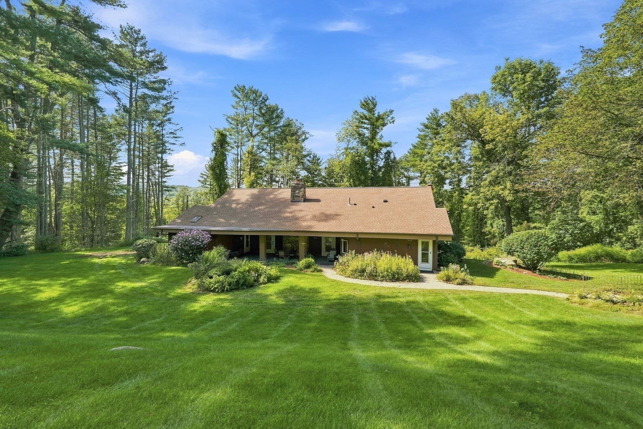 Single Family Residence at 6 Ragged Hill Rd, Ware MA 01082, Ware, photo 6 of 39