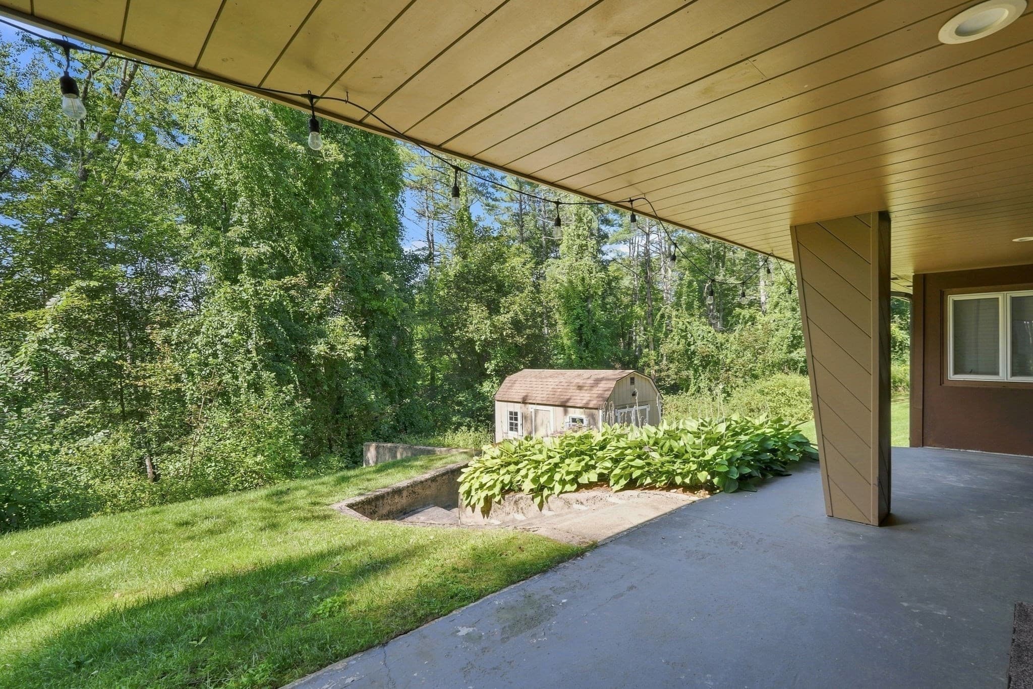 Single Family Residence at 6 Ragged Hill Rd, Ware MA 01082, Ware, photo 7 of 39