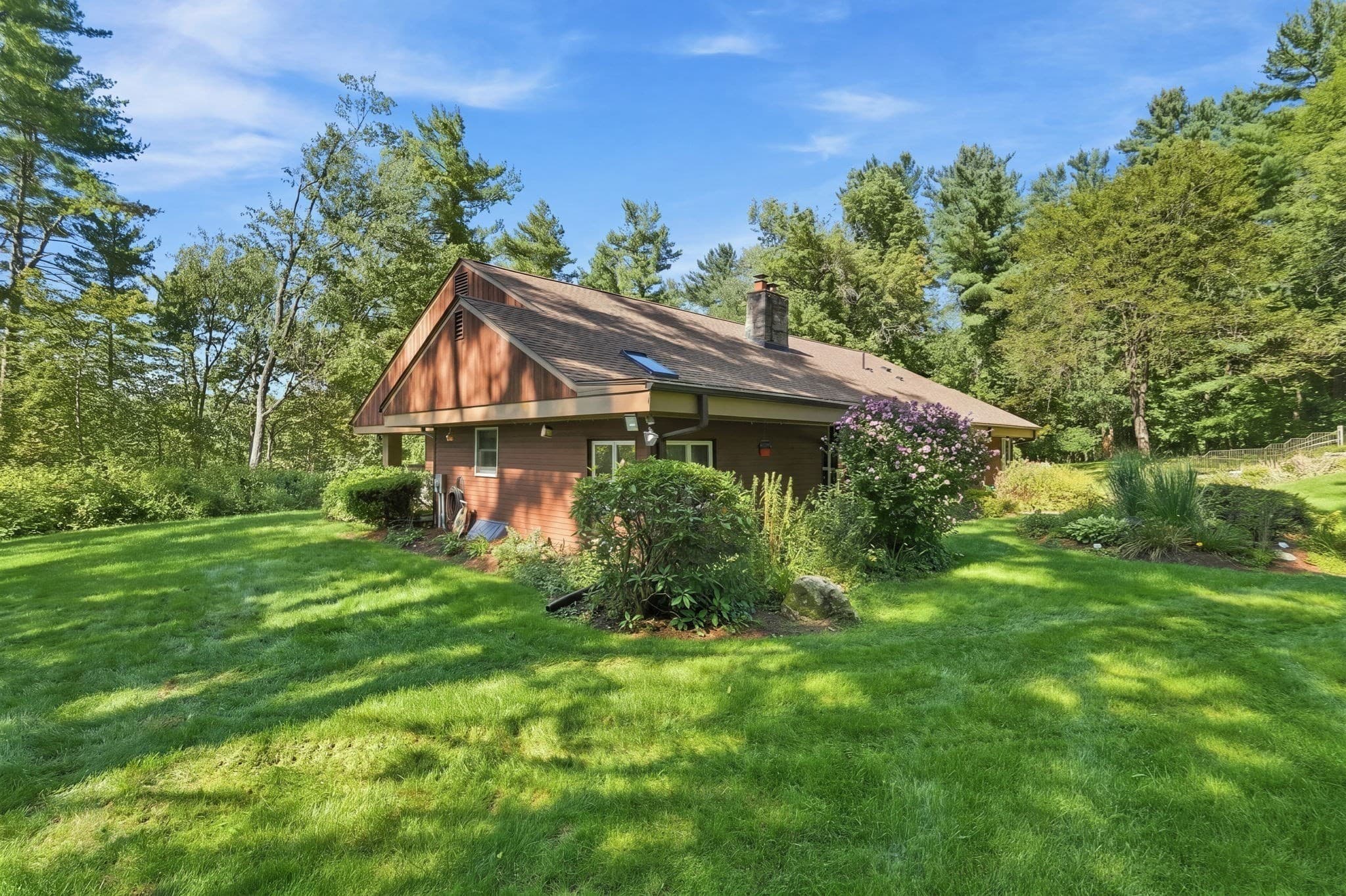 Single Family Residence at 6 Ragged Hill Rd, Ware MA 01082, Ware, photo 5 of 39