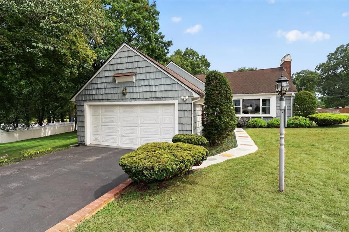 Single Family Residence at 105 Whiting Street, Hingham MA 02043, Hingham, photo 24 of 31