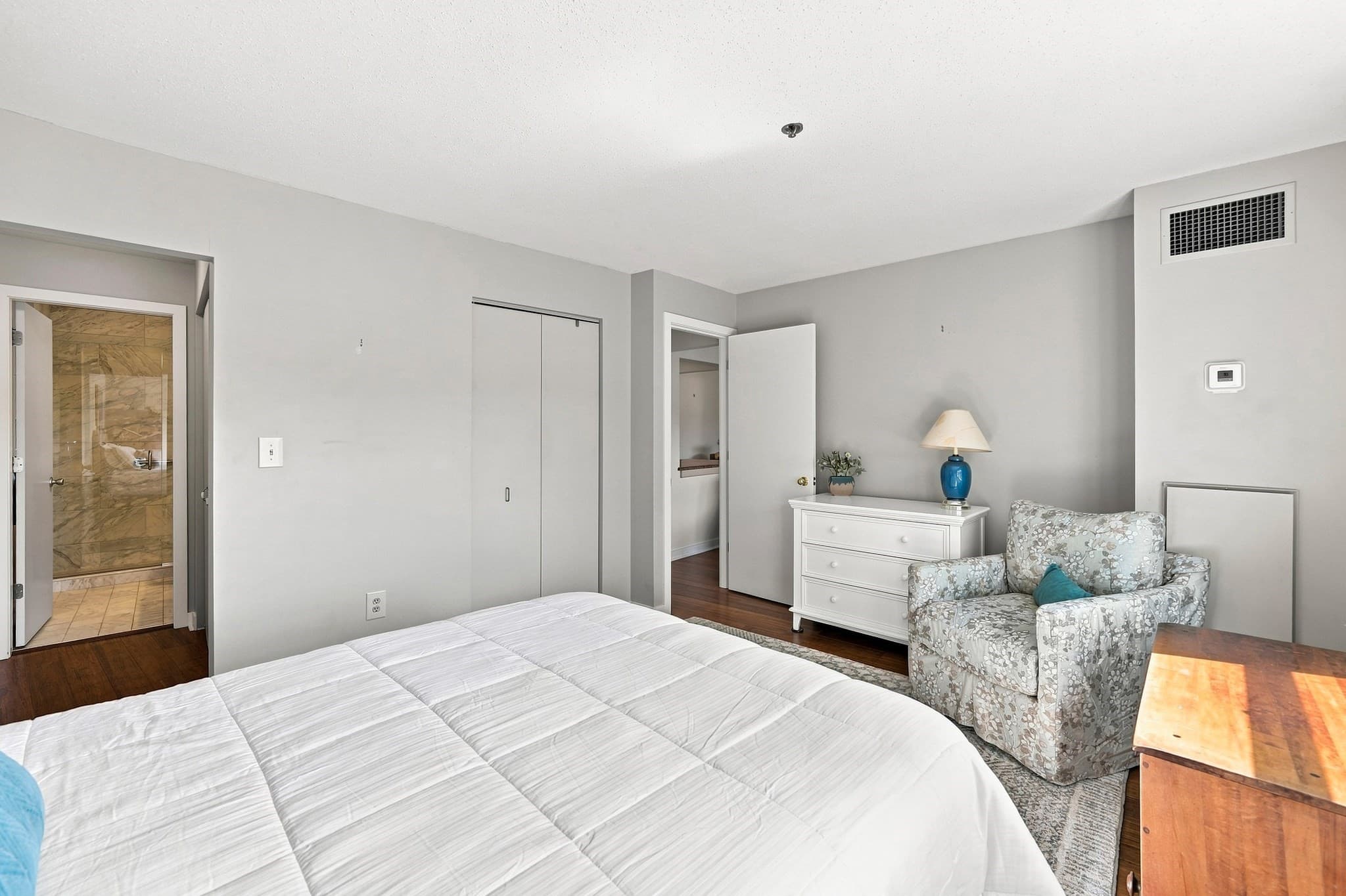Condominium at 273 Cambridge Rd # 505, Woburn MA 01801, Woburn, photo 16 of 36