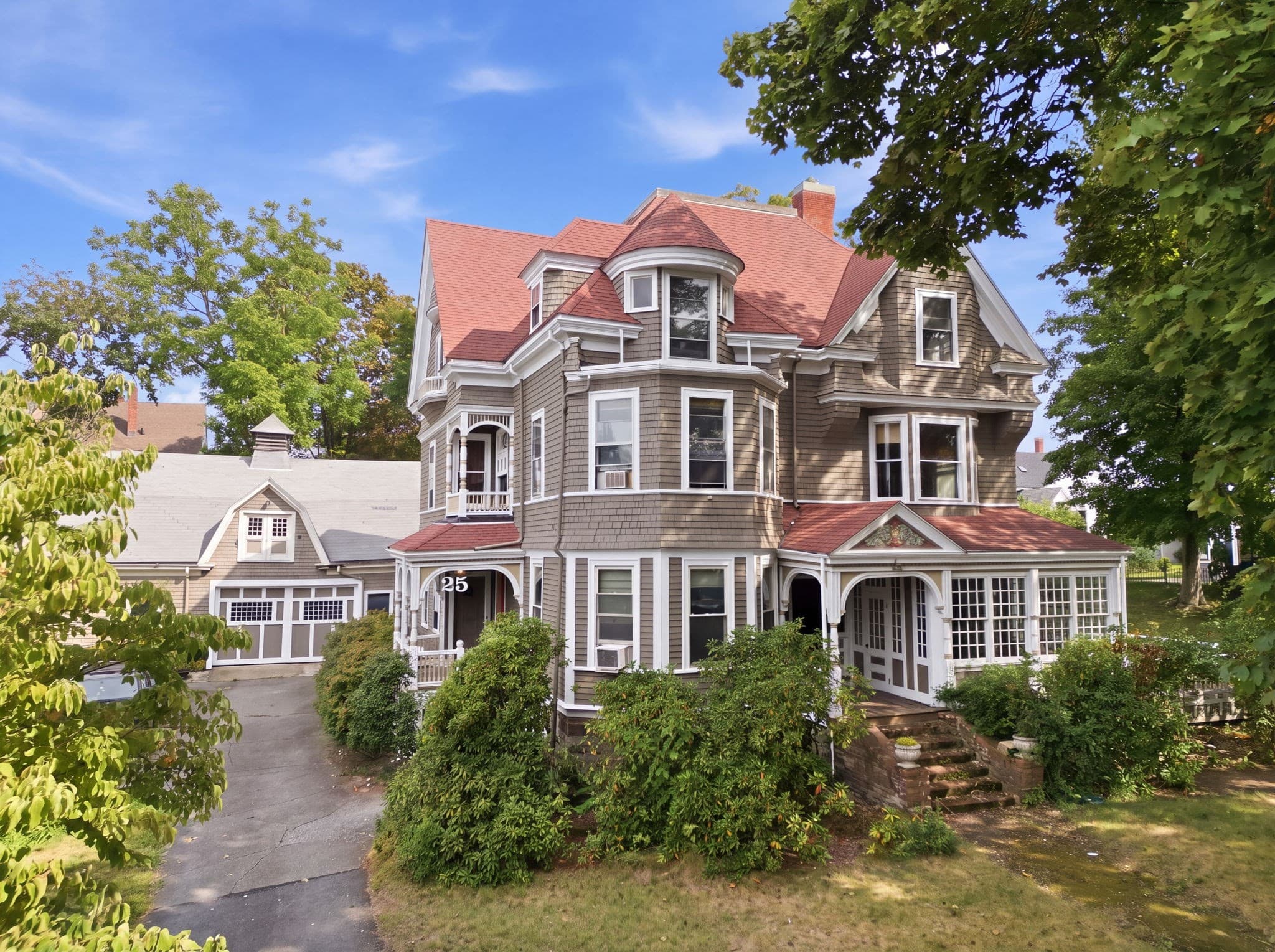 25 Avon St, Wakefield MA 01880