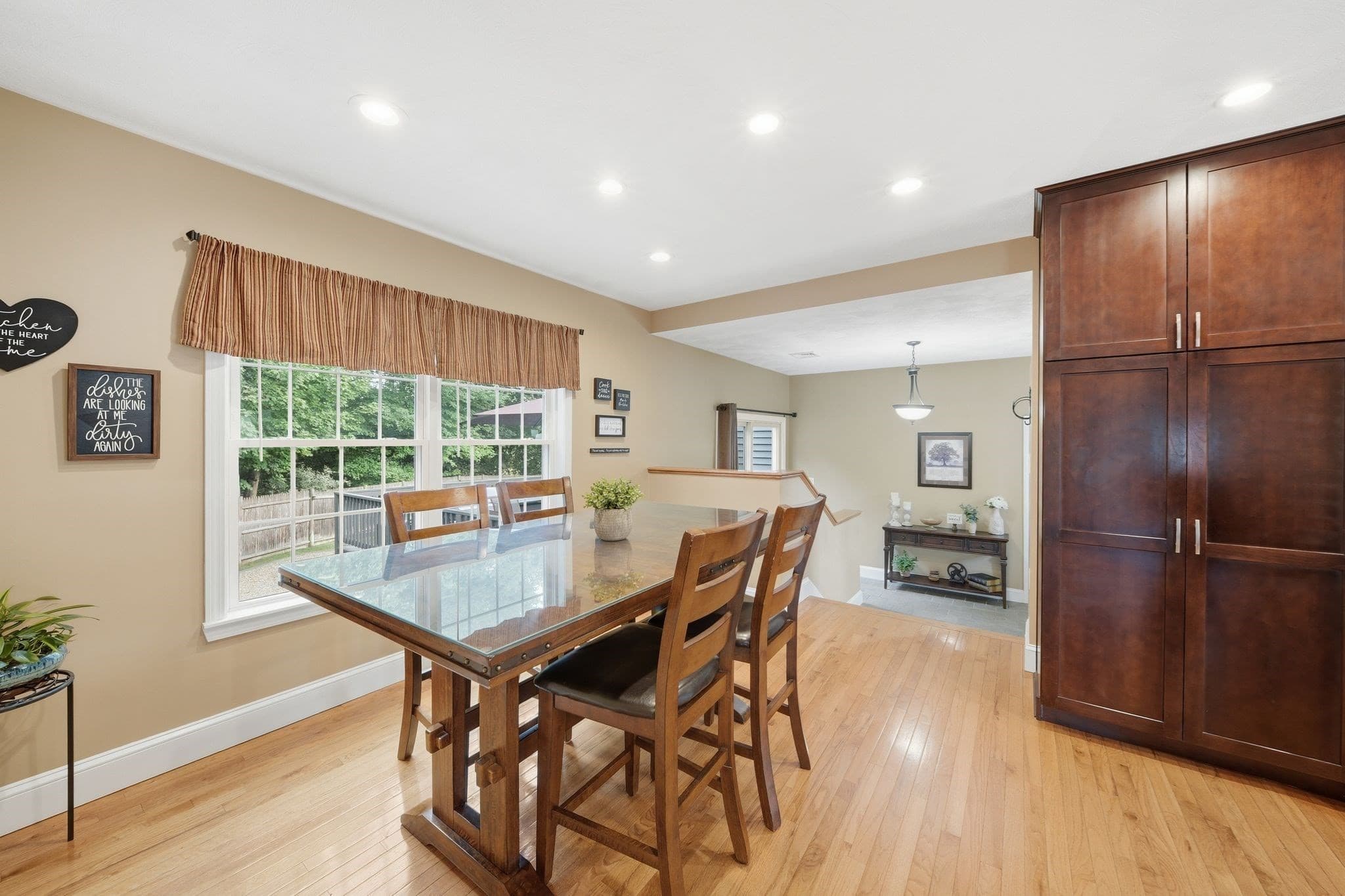 Single Family Residence at 39 Tomahawk Dr, Tewksbury MA 01876, Tewksbury, photo 12 of 42