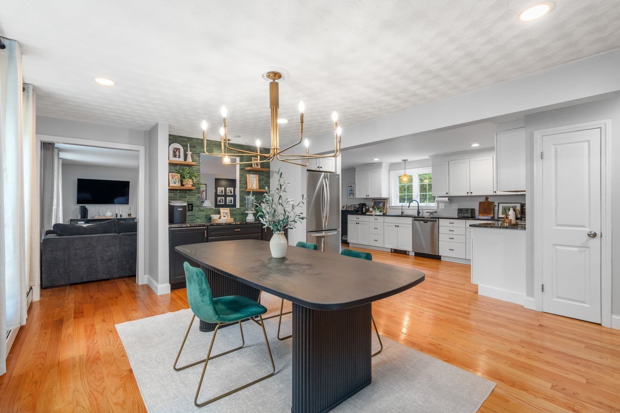 Single Family Residence at 65 Lawrence St, Wilmington MA 01887, Wilmington, photo 6 of 25