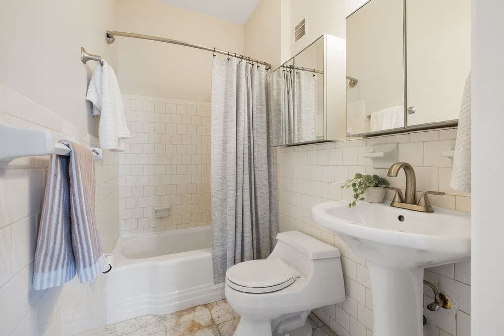 Condominium at 119 Marlborough St. # 10, Boston MA 02116, photo 12 of 15