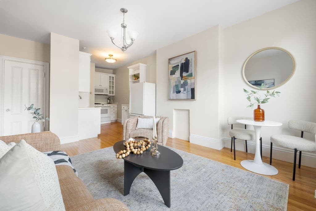 Condominium at 119 Marlborough St. # 10, Boston MA 02116, photo 5 of 15
